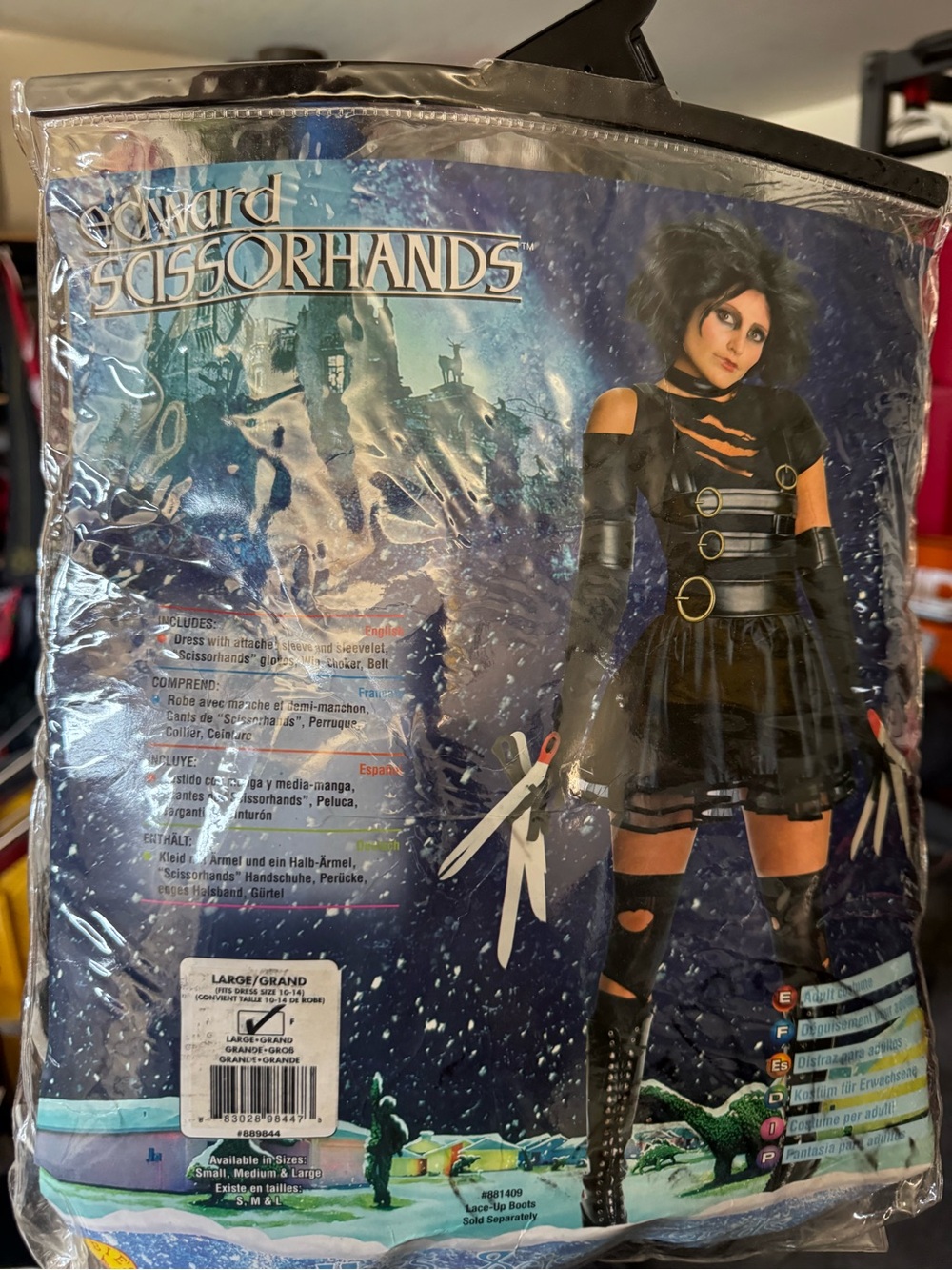Womenโs Edward Scissorhands Costume